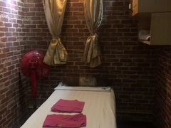 -莱蔻·圣灸堂·推拿艾灸(天山店)