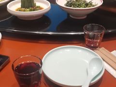 -川流不息·地道川菜·小龙虾(新松江路店)