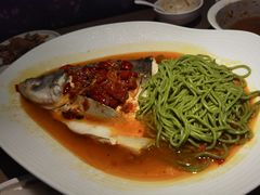 锅烧碟鱼头-前海沿·青岛菜(五四广场永旺店)