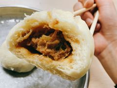咸蛋黄超人包-老陶包子铺(南大西南村店)