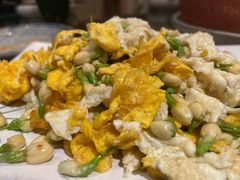 -云海肴·汽锅鸡·云南菜(天山百盛优客店)