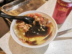 红糖冰粉-钢管厂歆瑞源油卤串串香(春熙路太古里店)