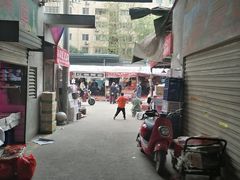 -鑫朱雀农贸批发市场-地下停车场