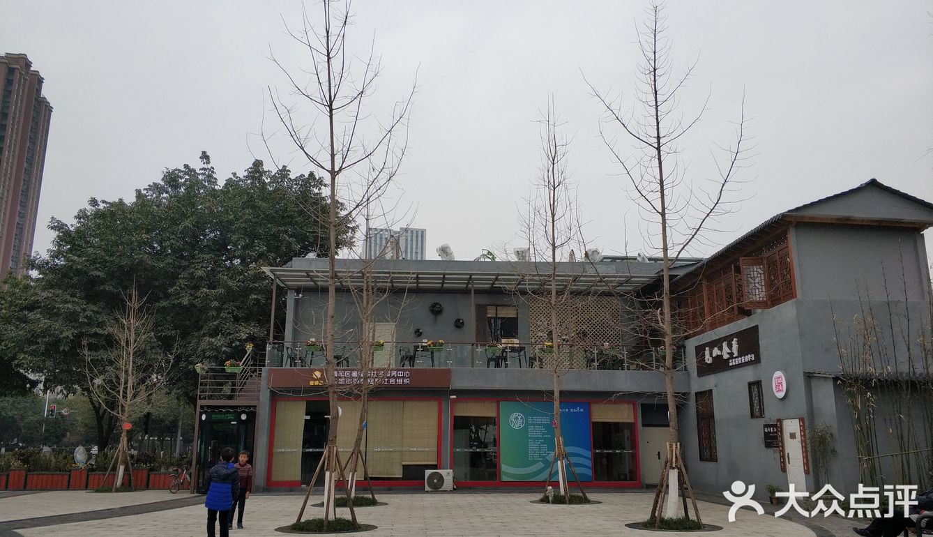 是一个很不错的社区小游园