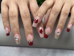 -芊屿芊浔美甲