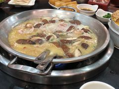 -老来福·非遗酸汤兔(凯旋路店)