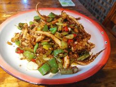 -老三样·美食研究中心(世贸路店)