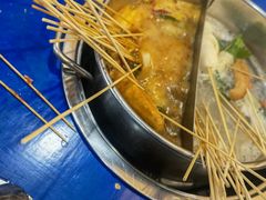 -马路边边串串香形象店(磐石路店)
