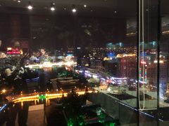 -云顶旋转自助景观餐厅