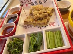 -肘子酥·天津菜·特色捞面(德云社店)