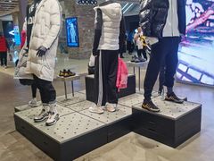 -adidas(滔搏朝阳大悦城店)