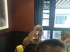 -黄泥岗·地道湖北菜(奥特莱斯店)