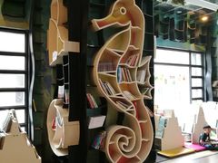 -钟书阁(松江泰晤士小镇店)