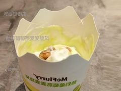 酸奶葡萄燕麦麦旋风-麦当劳(城西银泰店)