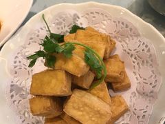 -品悦酒店(三林古镇店)