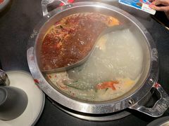 鸳鸯锅-井格重庆火锅(西直门凯德Mall店)