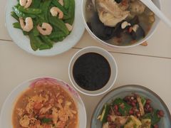 -鲸育宝宝月嫂(徐汇店)