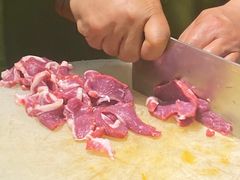-谷丽羊肉串·新疆鲜货烧烤馆·清真·夜宵(长沙首店)