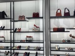 -CHARLES&KEITH(1234space店)