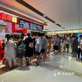 合生汇新店开业，啊这么多人和我一样喜欢啃骨头