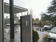 -奔驰上海利星(七宝店)