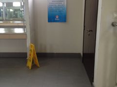 更衣室-江湾体育中心游泳馆