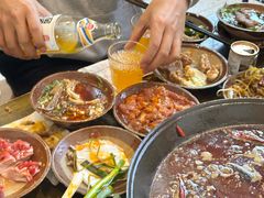 -黄潇洒老火锅(九眼桥宏济巷店)
