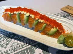 巨无霸三文鱼牛油果-和牛食堂•BISTRO(广州首店)