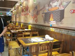 大堂-地锅公社·现炒地锅鸡·地锅鱼·夜宵(罗锦路店)