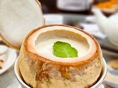 椰皇燕窩燉鮮奶-香港蓮香樓(中環店)