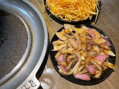 -石记东北风味烤肉店(子固路店)