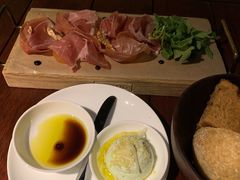 餐前面包-Tivano意大利餐厅(成都居舍酒店)