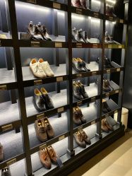-BRANS PORO布朗斯伯勒西装高级定制·瑞璞西装(金陵店)
