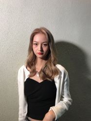 -十六番发型师事务所