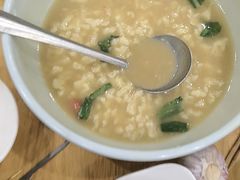 -江城老胖串店·海鲜·小龙虾(世光路店)