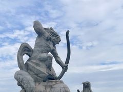 -巴陵广场