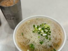 -香港新发烧腊茶餐厅(水围店)