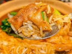 -煲仔皇腊味煲仔饭(经四万达店)