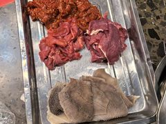 -金鼎雪山牦牛杂火锅(理县总店)