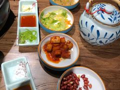 -明洞阿姨·韩式酱蟹烤肉·创意料理(三元桥店)