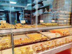 面包甜点陈列柜-鲍师傅糕点(永安里店)