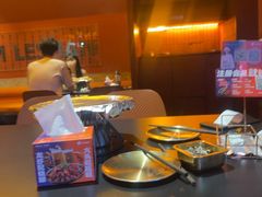 -何师烧烤Pro ·江湖川菜·小龙虾·精酿啤酒(太古里旗舰店)