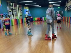 -云霄之星少儿滑板轮滑跳绳(远洋未来广场店)