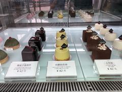 -UNI UNI(环亚凯瑟琳店)