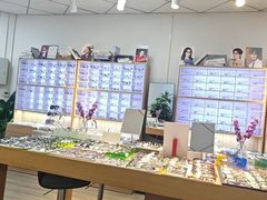 -天空之镜眼镜店蔡司依视路配镜授权零售店(望京颐堤港店)