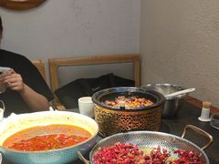 -万重锦·人文川菜馆(骡马市店)