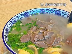 小潘记特色鸭血粉丝汤-小潘记鸭血粉丝汤