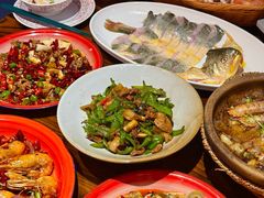 -黄弟大排档·湖南菜·小龙虾·小海鲜(凯旋北路店)