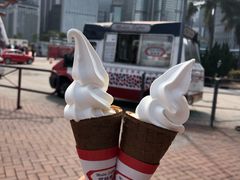 香滑软雪糕-富豪雪糕车流动点(尖沙咀店)