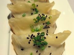 锅贴-屋里厢上海菜馆